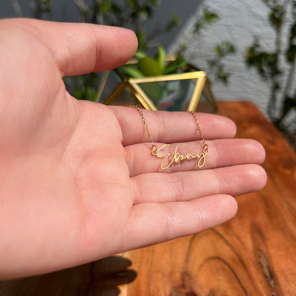 003 - TO DAUGHTER FROM MOM - SIGNATURE NAME NECKLACE